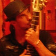 Profile Picture of Dimitris Demos (@DimitrisDemos) on Twitter