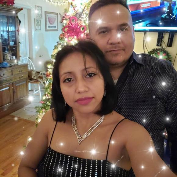 Profile Picture of Mery Perez (@mariargueta) on Poshmark