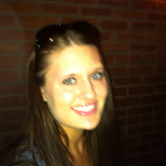 Leeann Schencke - Poshmark Profile Picture of Leeann Schencke (@lms7831) on Poshmark