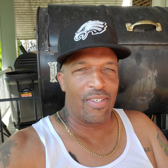 Profile Picture of Gary Tyler (@geetee40) on Poshmark