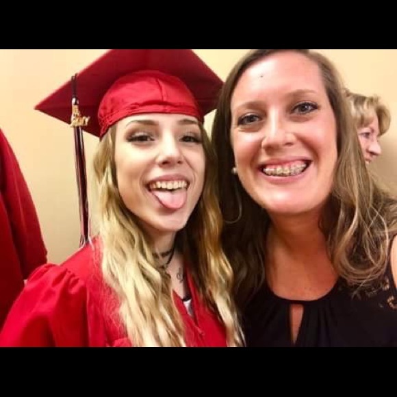 Profile Picture of Chloe Hard (@__chloe__1) on Poshmark