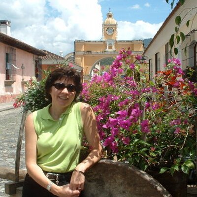 Profile Picture of Kathy Coburn (@frenchknots) on Twitter