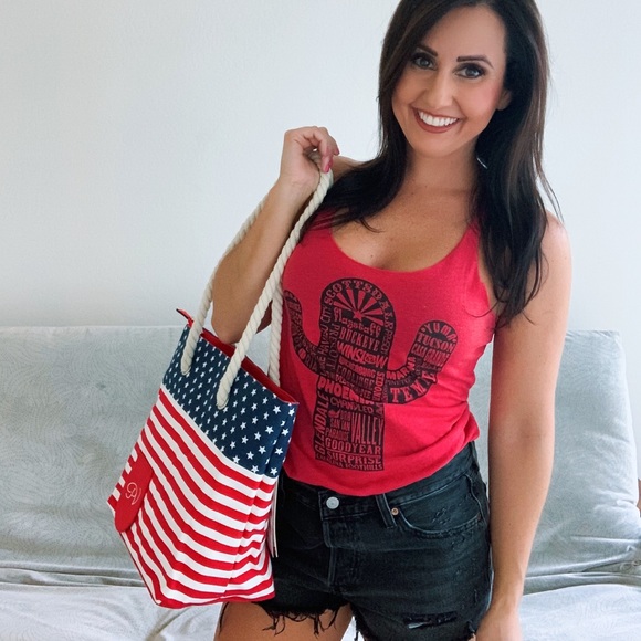 Profile Photo of Kim Quintero (@kimmie_q_wx) on Poshmark