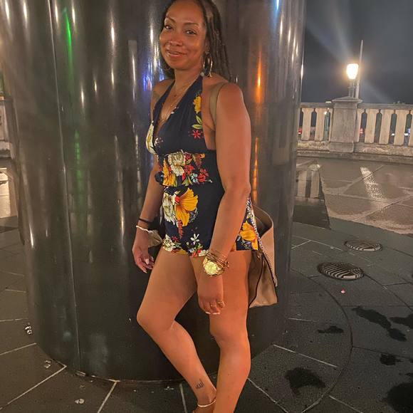 Profile Picture of Nafeesa Ramadan (@nafeesaramadan1) on Poshmark