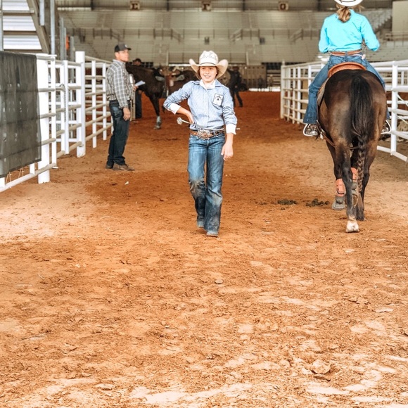 Profile Picture of Dally Exposito (@dally_exposito) on Poshmark