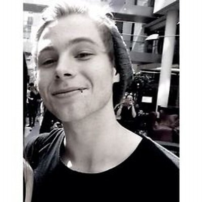 Profile Picture of Adrian (@AdrianHowellLA) on Twitter