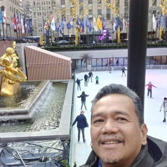 Profile Picture of Ferdie Dacanay (@ferdie_dacanay) on Poshmark