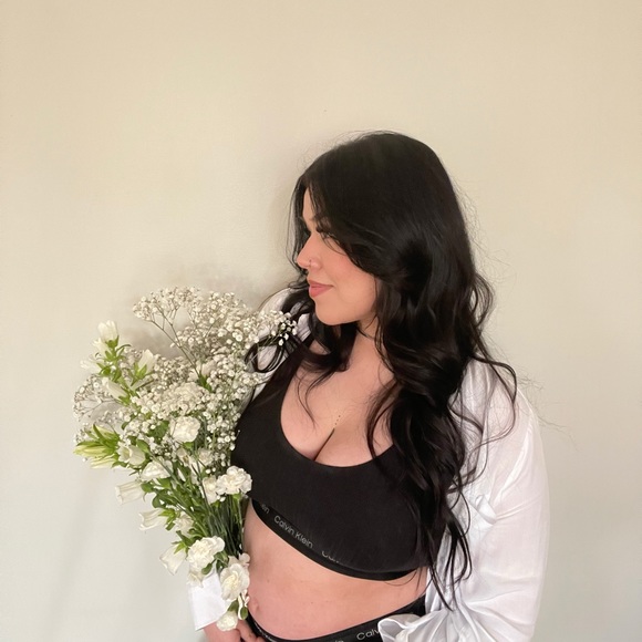 Profile Picture of Rebecca Hidalgo (@alohabeccaaa) on Poshmark