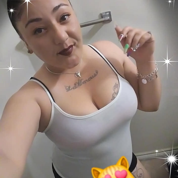Profile Picture of Violet Parrott (@mzviolet210) on Poshmark