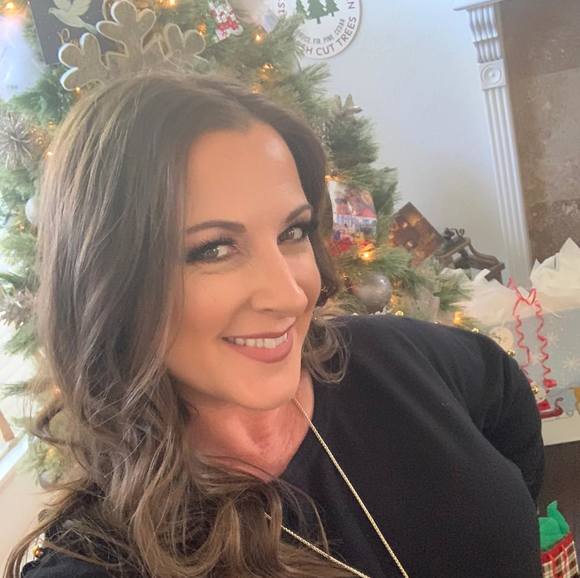 Profile Picture of Christie Wienecke (@wienecke) on Poshmark