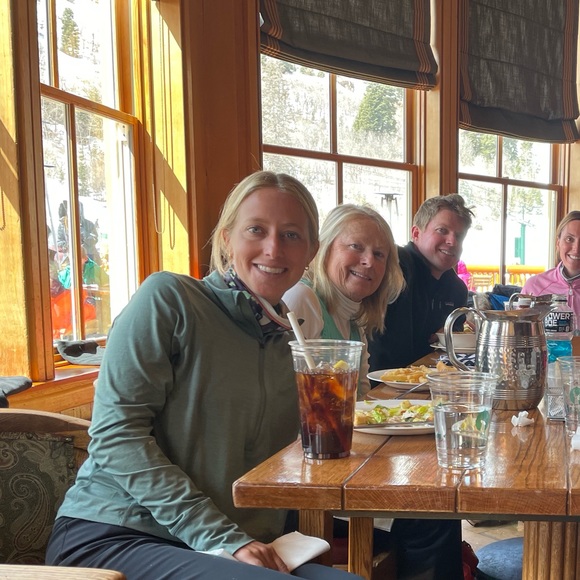 Cody Everingham - Poshmark Profile Picture of Cody Everingham (@cody_everingham) on Poshmark