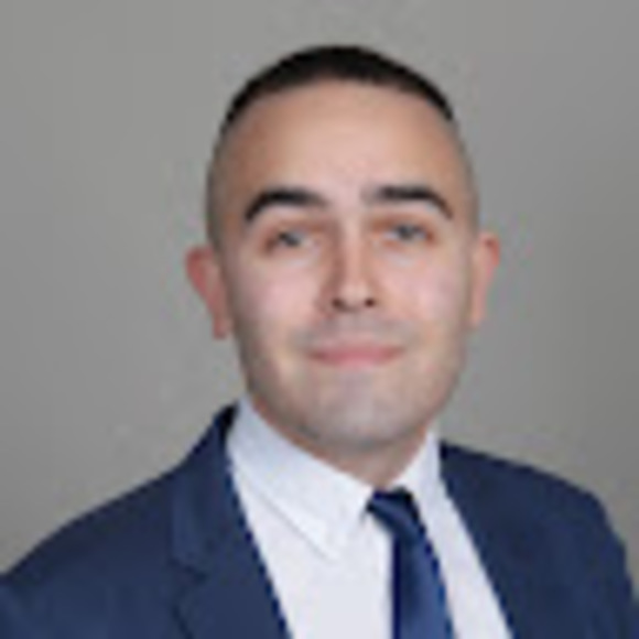 Zachary Piazza - Poshmark Profile Picture of Zachary Piazza (@zachary_piazza) on Poshmark