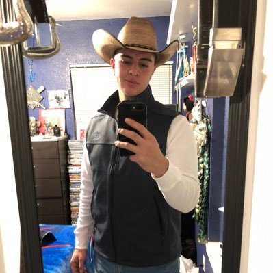 Profile Picture of Andrew 🤙🏼 (@chico_2525) on Twitter