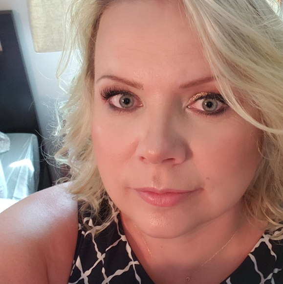 Profile Picture of Monika Marczak (@marczakmon) on Poshmark