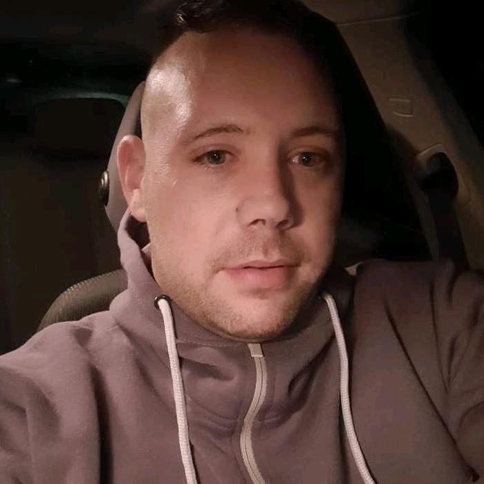 Profile Picture of Todd Pugh (@toddster00) on Tiktok