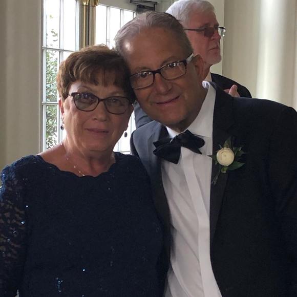 Pat Galeotti - Poshmark Profile Picture of Pat Galeotti (@pat92754) on Poshmark