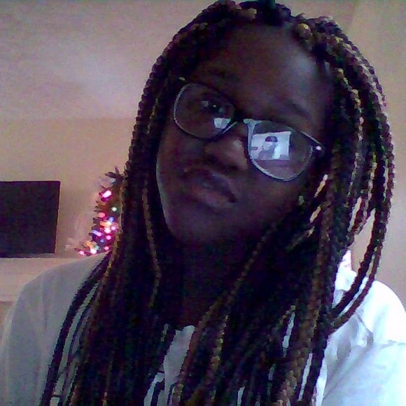 Profile Picture of Britney Moses (@kittycatboo133) on Poshmark