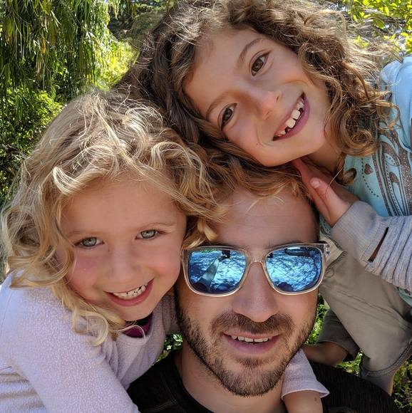 Profile Picture of Igor Savin (@igorsavin) on Poshmark