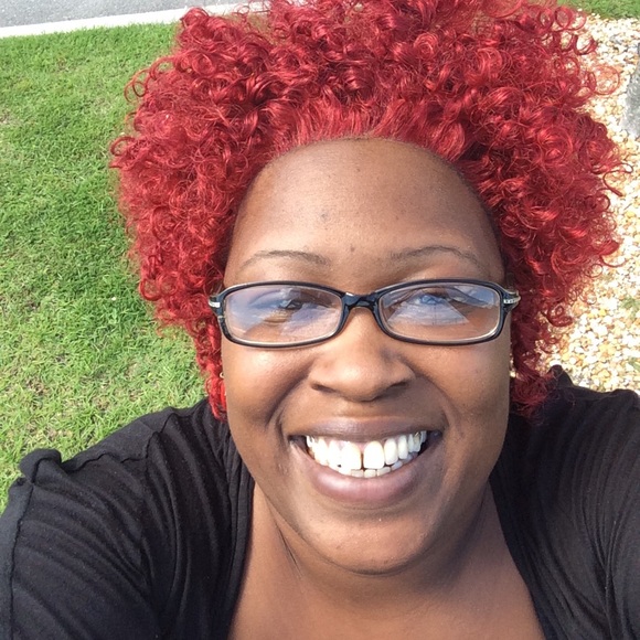 Profile Picture of Sheroda Atkinson (@rodacole) on Poshmark