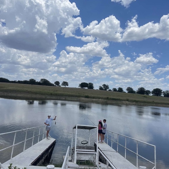 Profile Picture of Luke Cackett (@lukecackett) on Poshmark