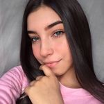 Profile Picture of crystal ♡ (@crystalbennington) on Instagram