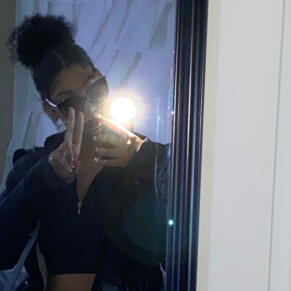 Profile Picture of Alexa Jerome (@alexajerome) on Poshmark