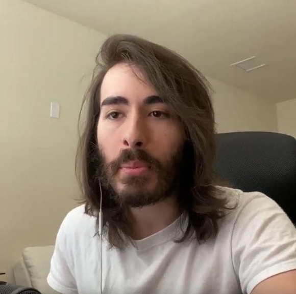 Profile Picture of Adam Red bear (@adamredbear) on Poshmark