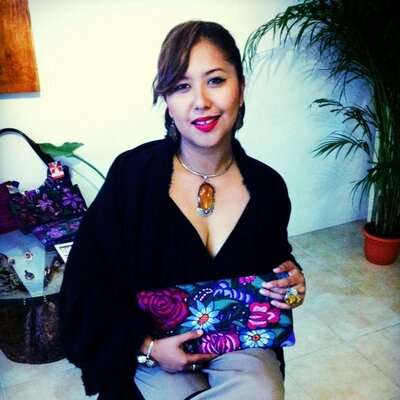 Profile Picture of Dora Robles (@minitarios) on Twitter