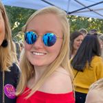 Profile Picture of Sarah Lawlis (@yungslaw) on Instagram