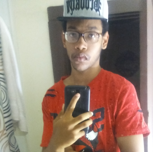 Profile Picture of Fred Stevenson jr. (@hitman03hm) on Poshmark