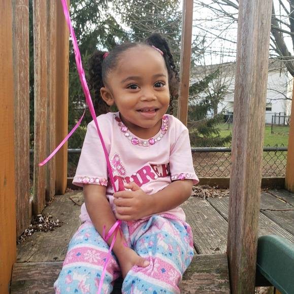 Profile Picture of Dee dee Neysmith (@missdeemean) on Poshmark