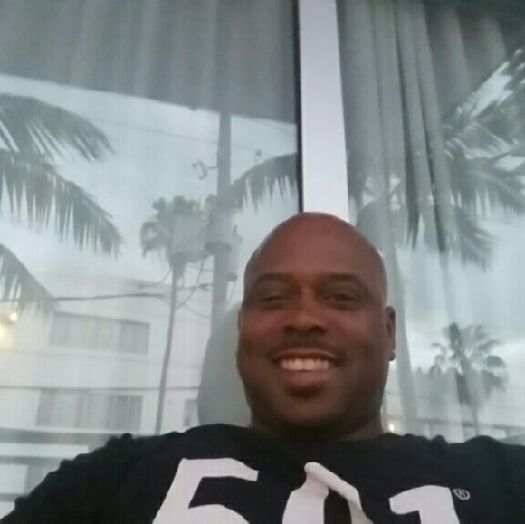 Profile Picture of Jerome Willis (@lovie1458) on Poshmark