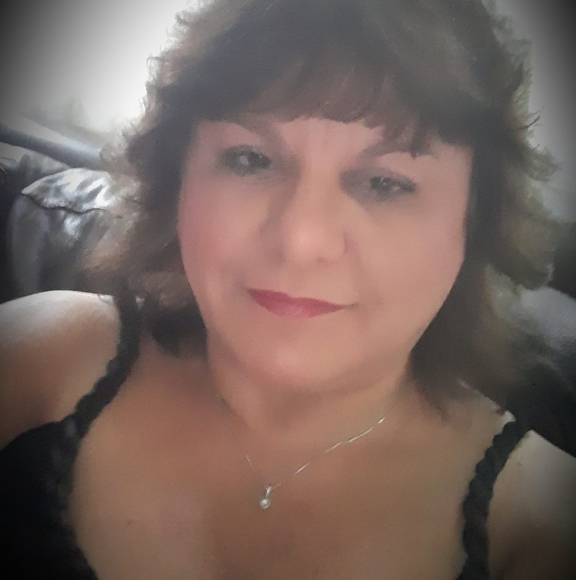 Profile Picture of Dawn Labrecque (@dawnlabrecqu861) on Poshmark