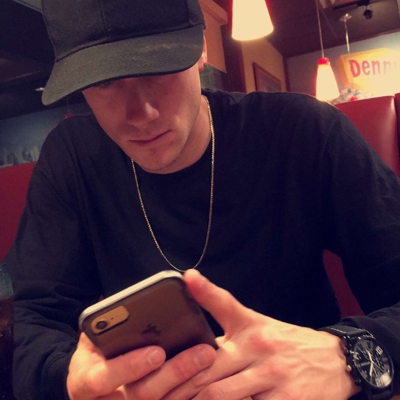 Spencer Cooke - Poshmark Profile Picture of Spencer Cooke (@dobos420) on Poshmark