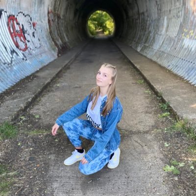 Profile Picture of Olivia Bannister (@OliviaBanniste6) on Twitter