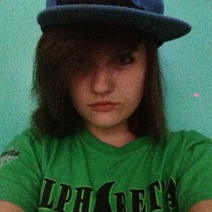 Profile Picture of Julia Elizabeth Dempsey (@jewlz.dempsey) on Myspace