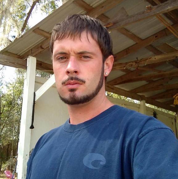 Profile Picture of Tyler Swain (@tylerswain1989) on Poshmark