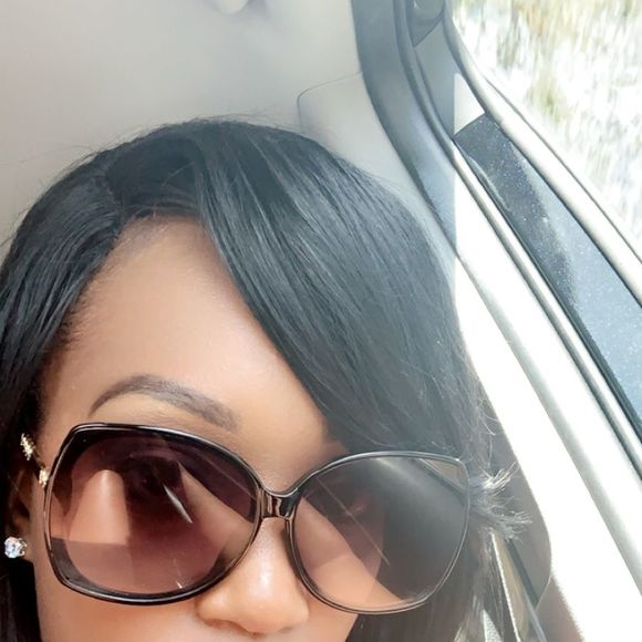 Profile Picture of Valencia Crutcher (@valcrutcher) on Poshmark