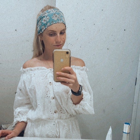 Profile Picture of Veronica Andrews (@kelanis_closet) on Poshmark