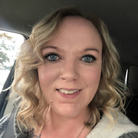 Profile Picture of Whitney Gruber (@whitneygruber22) on Poshmark