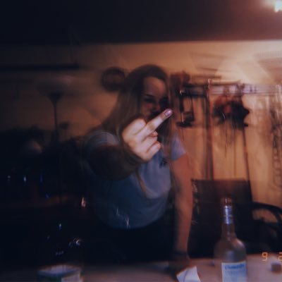 Profile Picture of Elisabeth K. (@elisabethGknapp) on Twitter