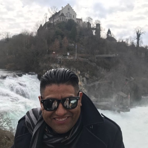 Profile Picture of Cristobal Ortiz (@cristobalortiz) on Poshmark