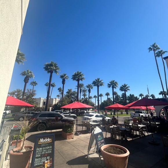 Profile Picture of Audrey Rincon (@acrincon11) on Poshmark