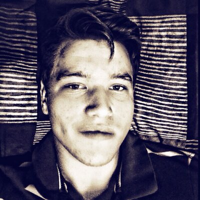 Profile Picture of Tom J Newcombe (@TomNewcombe22) on Twitter