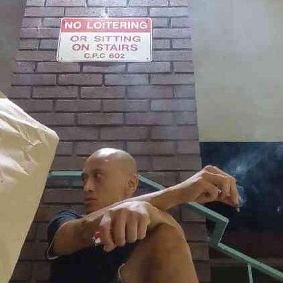 Profile Picture of Chris Chau (@chauc4346) on Poshmark