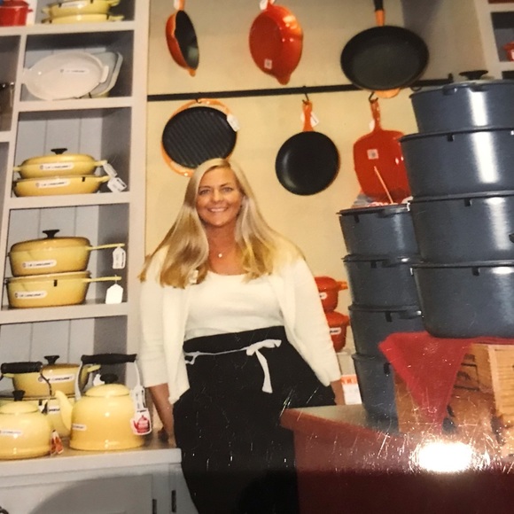 Profile Picture of Jo Kosewski (@jokoemporium) on Poshmark