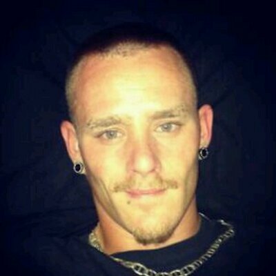 Profile Picture of Cody Hardwick (@CodyAmelia2013) on Twitter