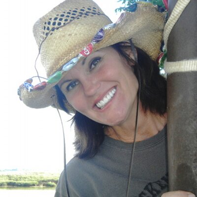 Profile Picture of DeAnne Roberts (@HipshotAnnie) on Twitter