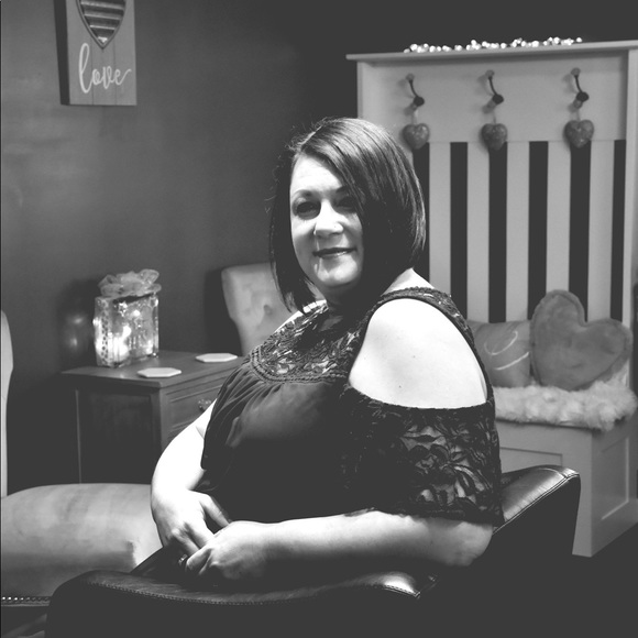 Profile Picture of Corinne Laity (@celsnippy) on Poshmark