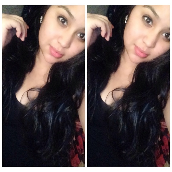 Profile Picture of Fabiola Salazar (@fabiolasalazar) on Poshmark